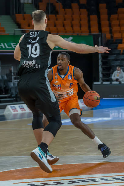 难以招架 难以招架