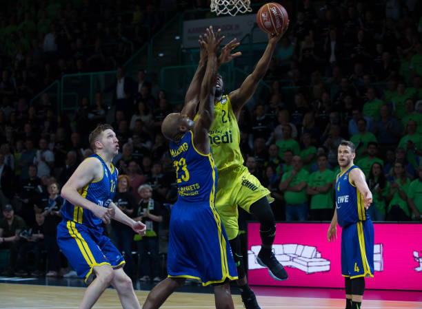 前的现实课 前的现实课