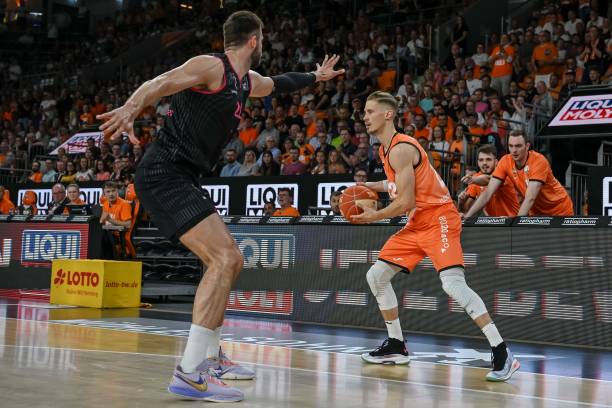 步直接对我 步直接对我