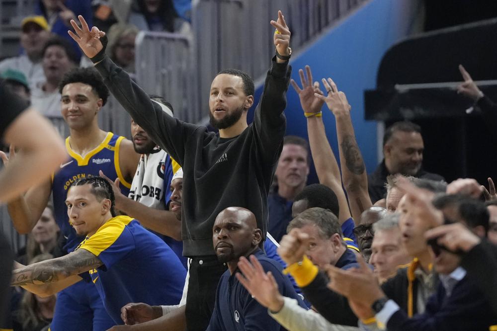 的直塞突破 的直塞突破