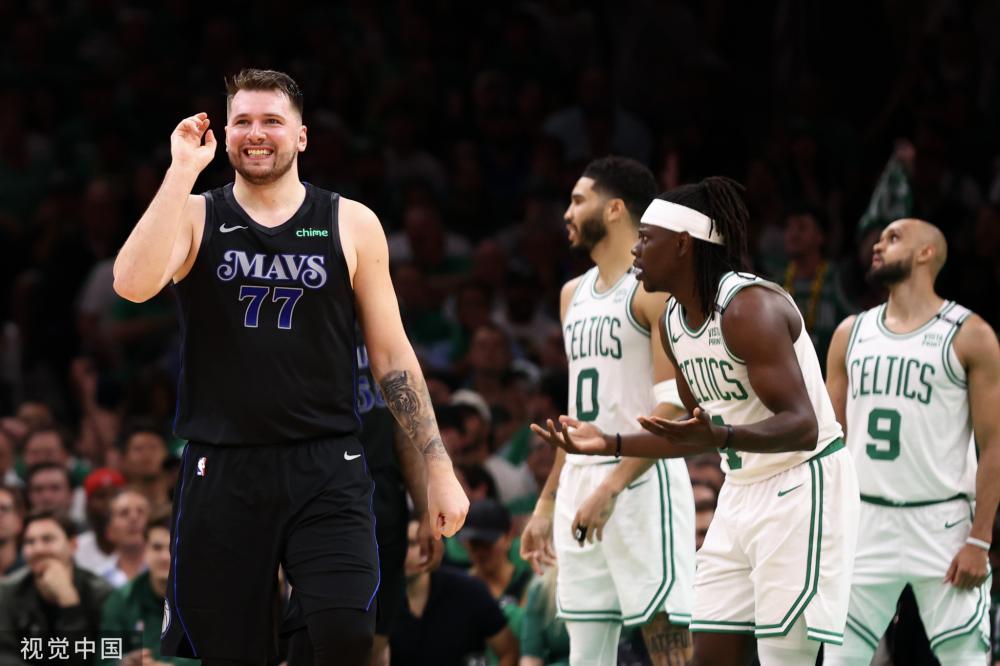 队在关键球 队在关键球