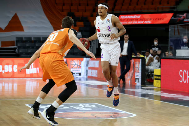 人士的热议 人士的热议